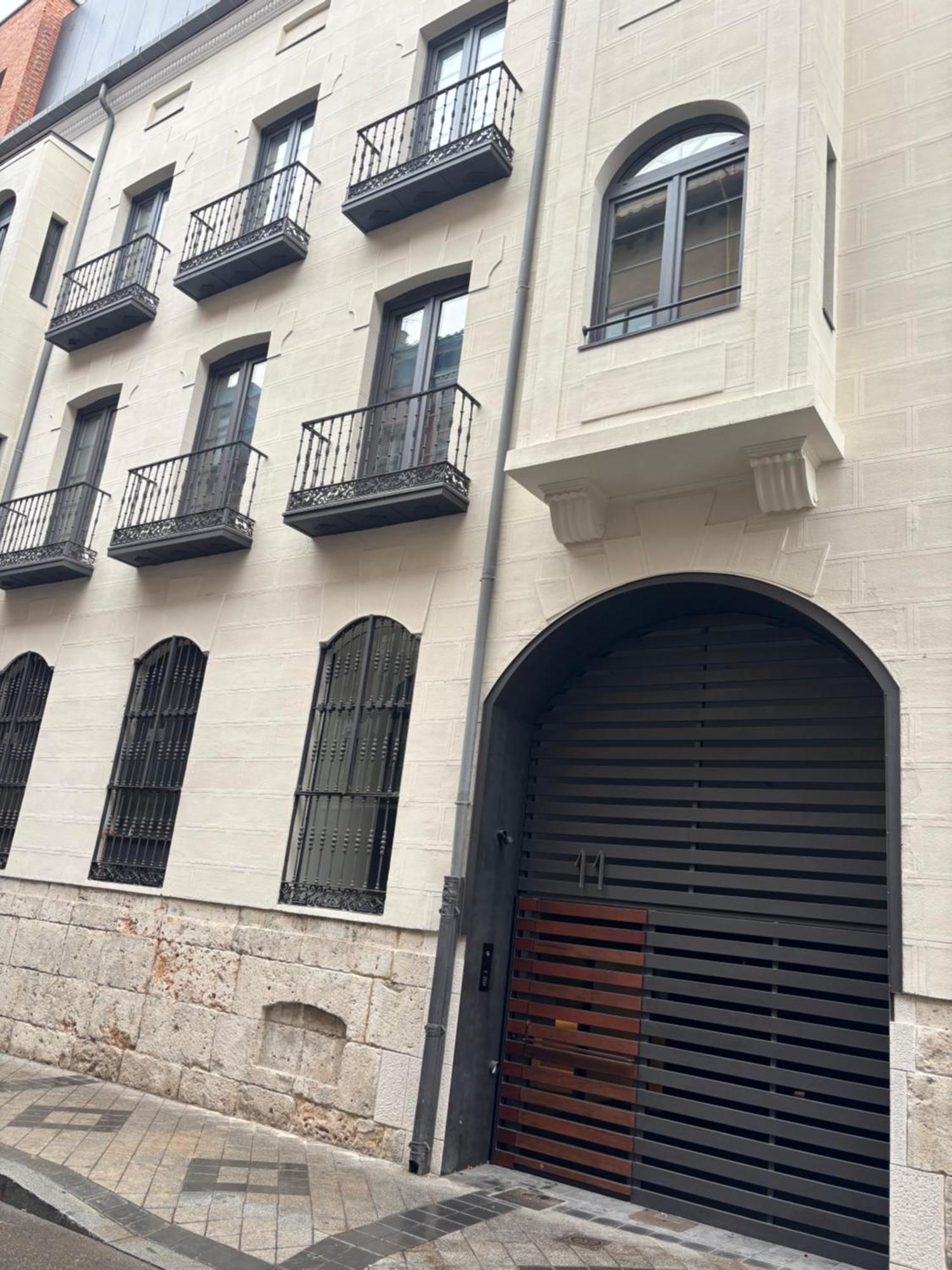 וייאדוליד Apartamentos Catedral I מראה חיצוני תמונה