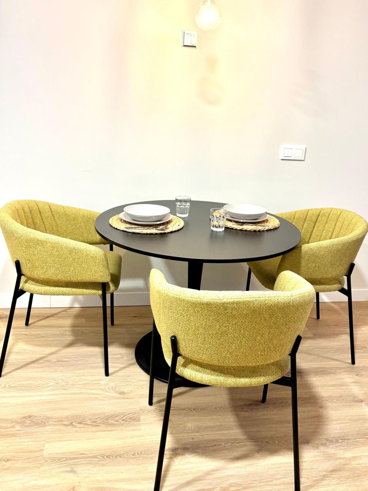 וייאדוליד Apartamentos Catedral I מראה חיצוני תמונה